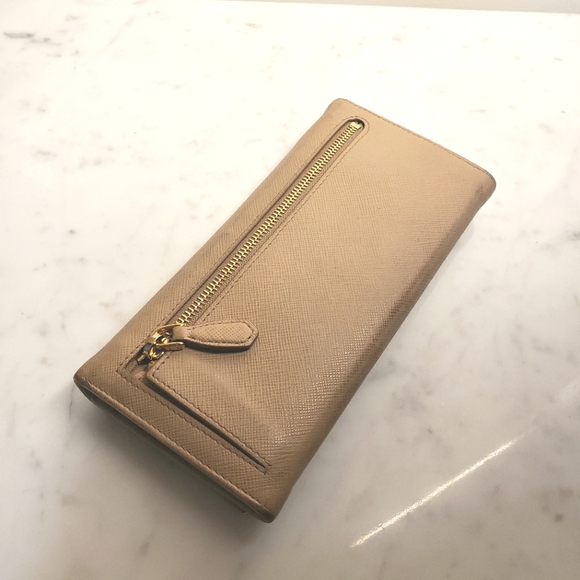 PRADA Saffiano Leather Gold Bar Flap Wallet with Detachable Credit Card ⦠- Picture 8 of 14